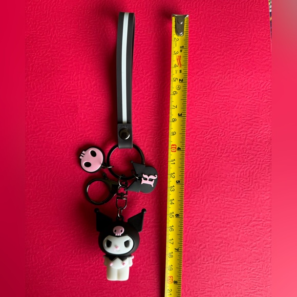 Kuromi Figurine Keychain Bag Clip Charm - Picture 4 of 4